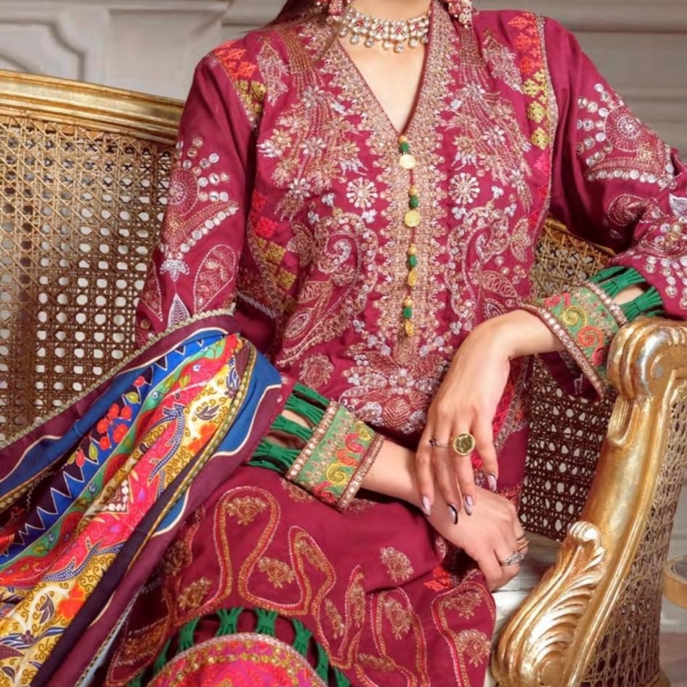 Pakistani like new winter linen dress size large use only one time